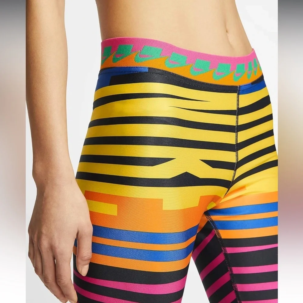 Nike Sportswear NSW Women's Printed Leggings Watermelon Size M activewear - Picture 3 of 13